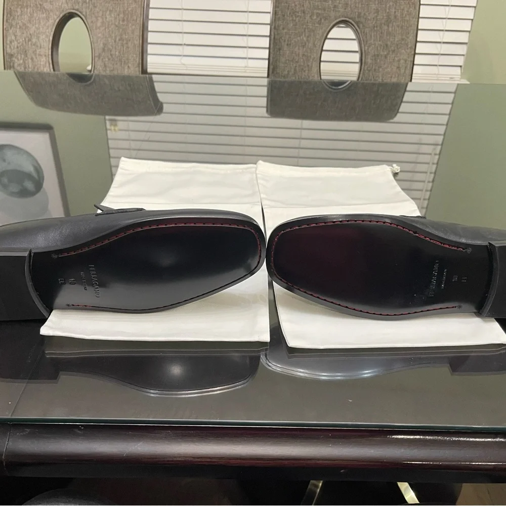 New in Box Black Ferragamo Moccasin with Gancini ornament Size 10 EE